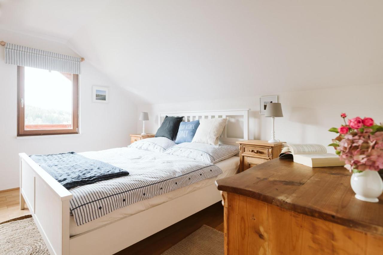 Mirnockahoi - Familienfreundliches Ferienhaus Fuer 4 Erwachsene, Maritimes Bergerlebnis, Panoramablick Von Terrasse Und Balkon, Carinthia, Millstaettersee Ferndorf Exterior foto